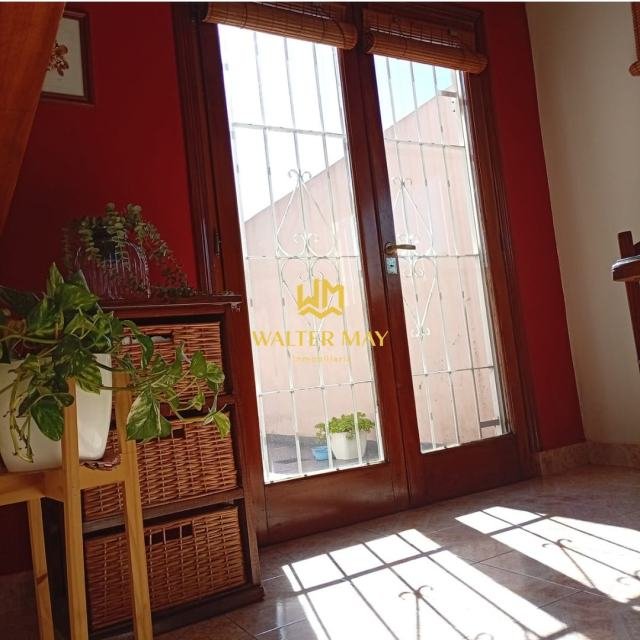 CASA EN VENTA. CONSTITUCION 800