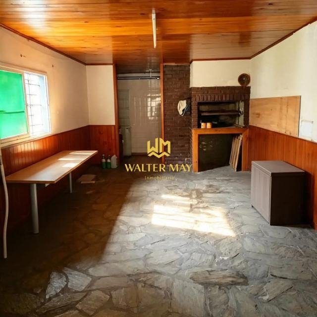 CASA EN VENTA. ALBERDI Y GARIBALDI